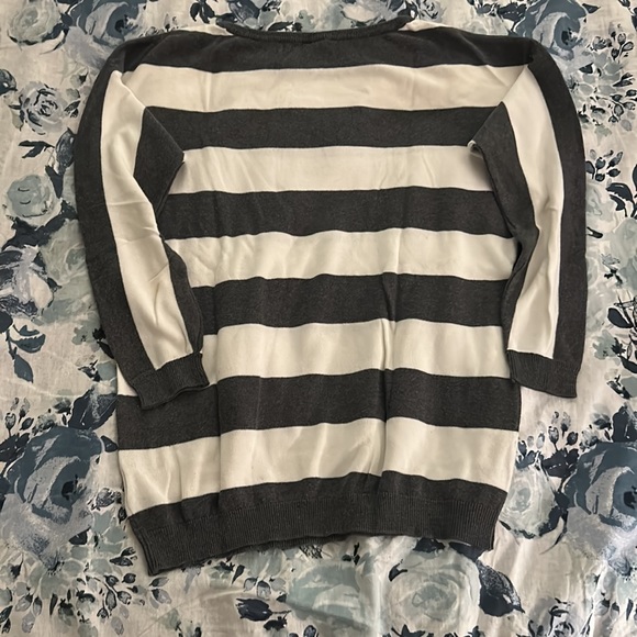 H&M Chunky Striped Sweater - Sz 6 - Picture 4 of 4